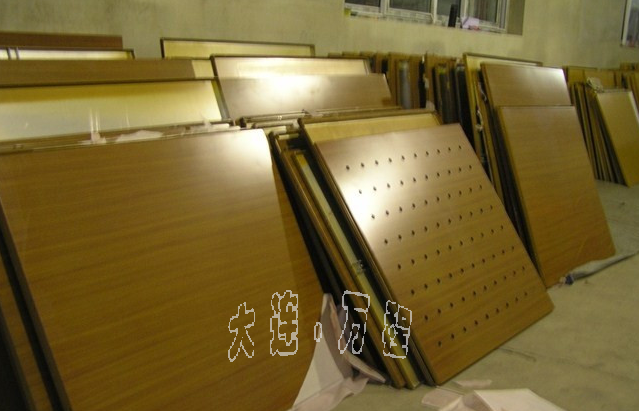 <a href=http://bjtntt.cn/zhuangshilvxingcai/muwenzhuanyin/ target=_blank class=infotextkey>木紋</a><a href=http://bjtntt.cn/ target=_blank class=infotextkey>鋁</a>單板